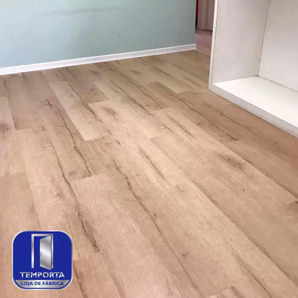 Piso vinílico clicado - Cor Pasquim